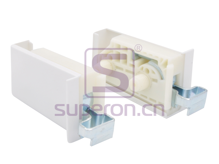 Adjustable cabinet hanger